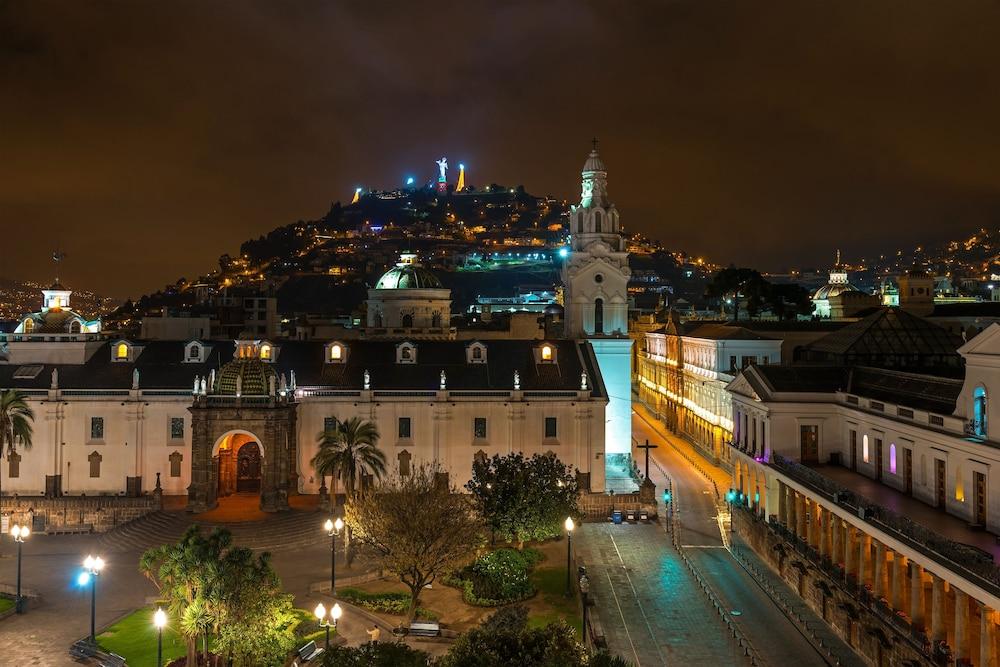 Plaza Grande Hotel キト エクステリア 写真